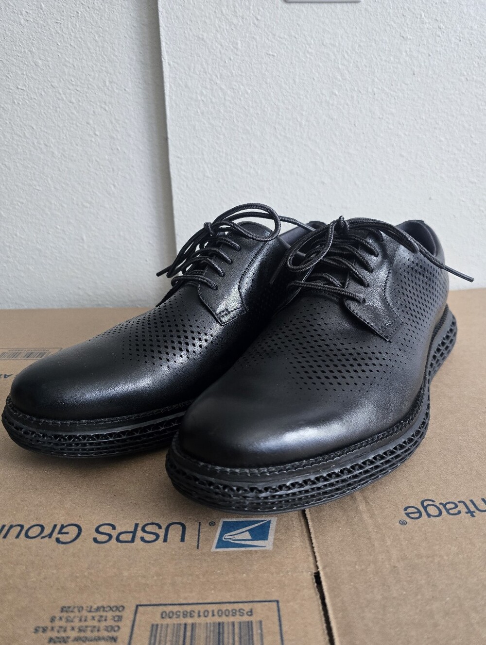 Men's ØriginalGrand 2.0 Oxford Dress Sneaker Size 9.5 Black - Picture 2 of 8